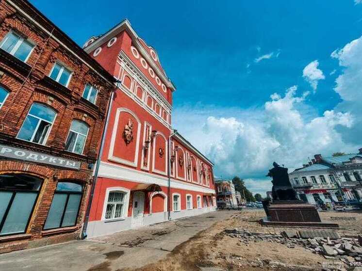 В Вышнем Волочке продолжается благоустройство исторической части города