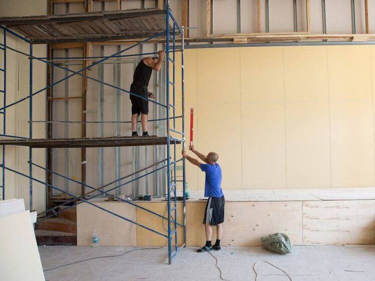 Мэр Ставрополя проверил ход капремонта в трёх школах города