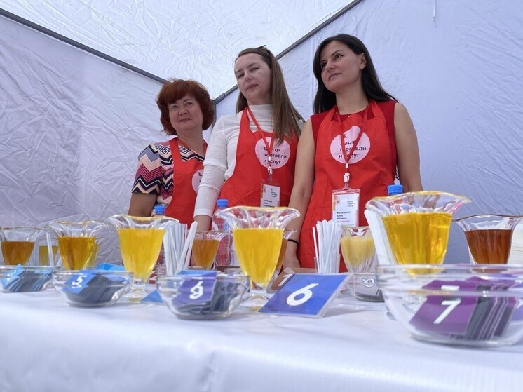 В Курске работает медовая ярмарка