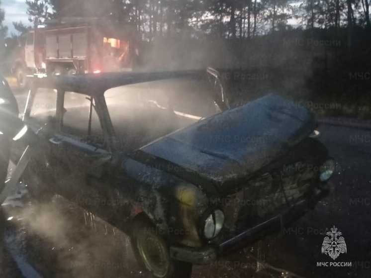Под Юхновом вспыхнул автомобиль