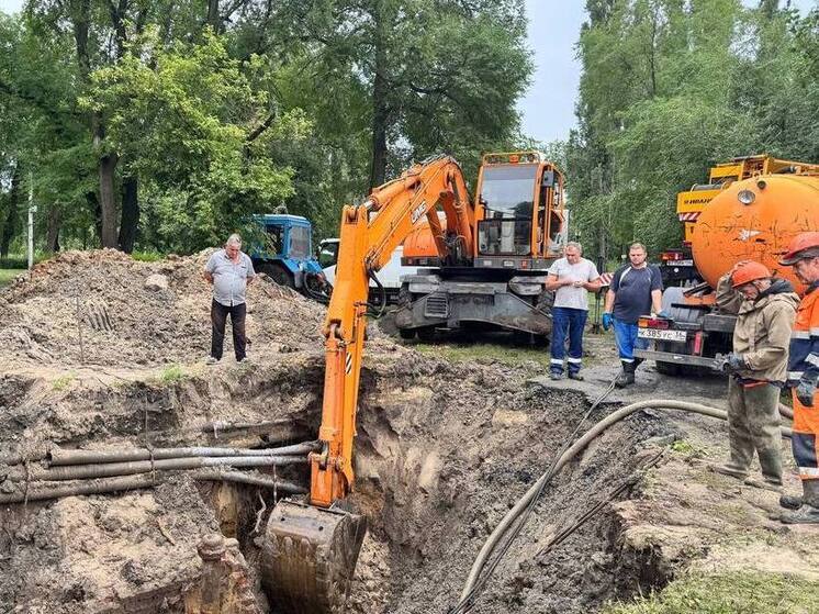 В Воронеже заменили поврежденный трубопровод, лишивший горожан воды