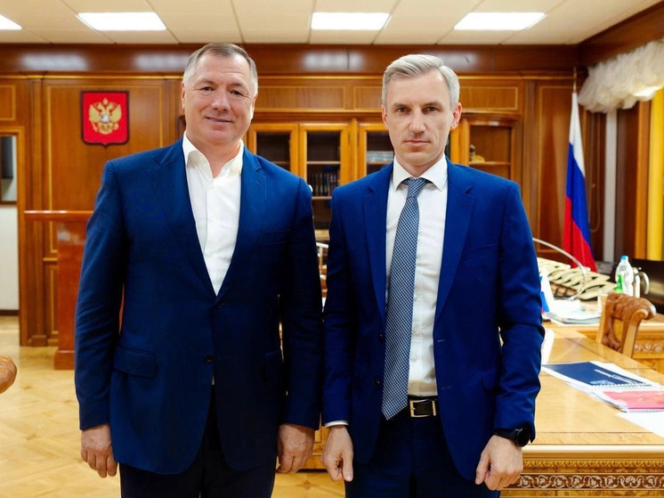 Василий Анохин поздравил с Днём рождения зампредседателя правительства России Марата Хуснуллина