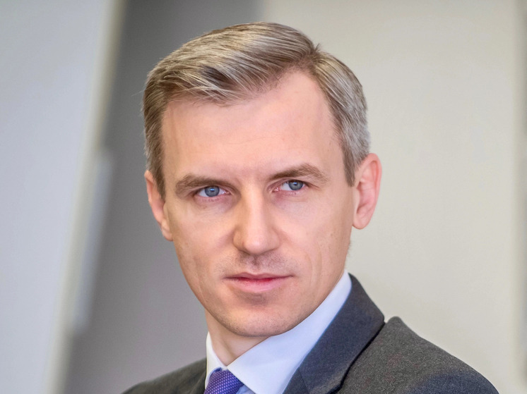 Василий Анохин поздравил смолян с Днём физкультурника