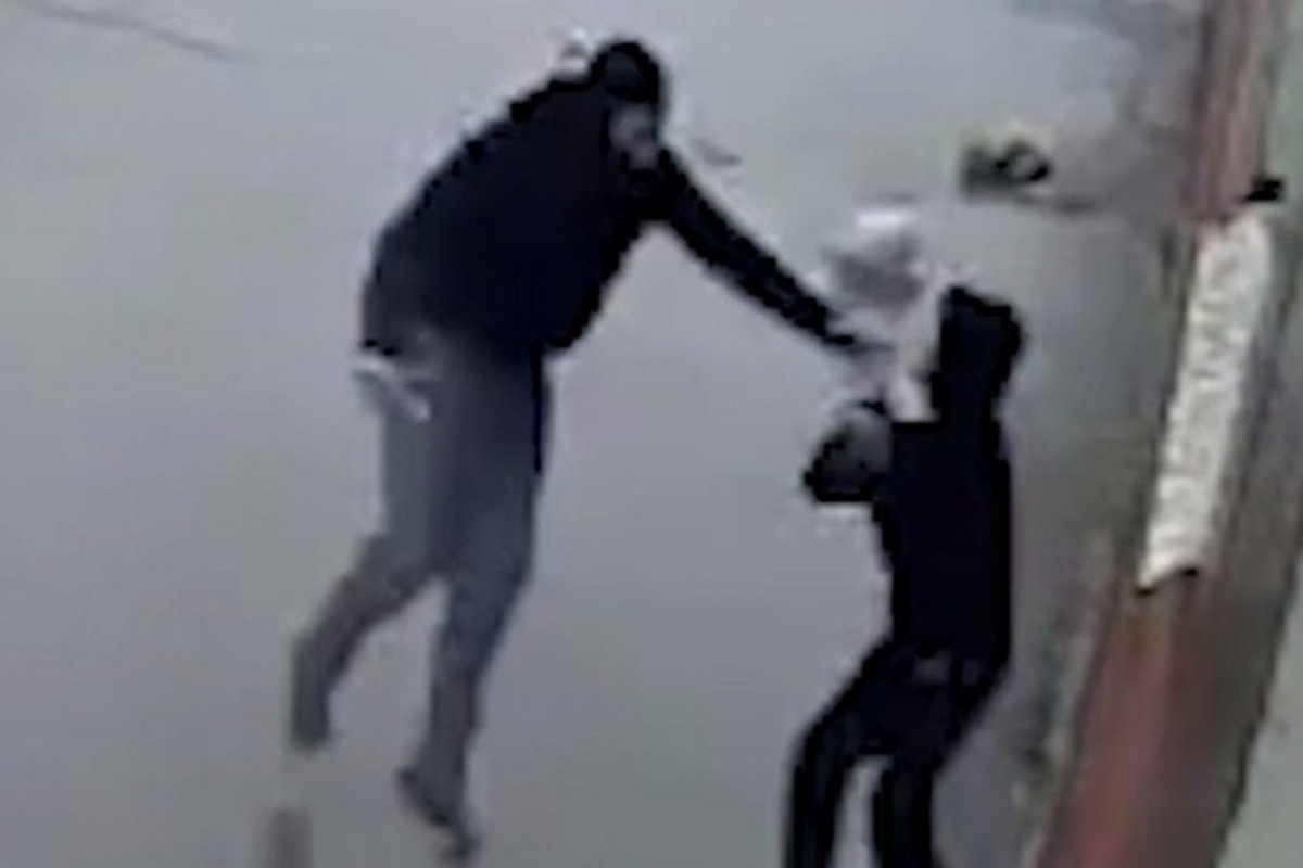 В сумке новосибирского школьника, на которого напал грабитель, был 1 млн рублей