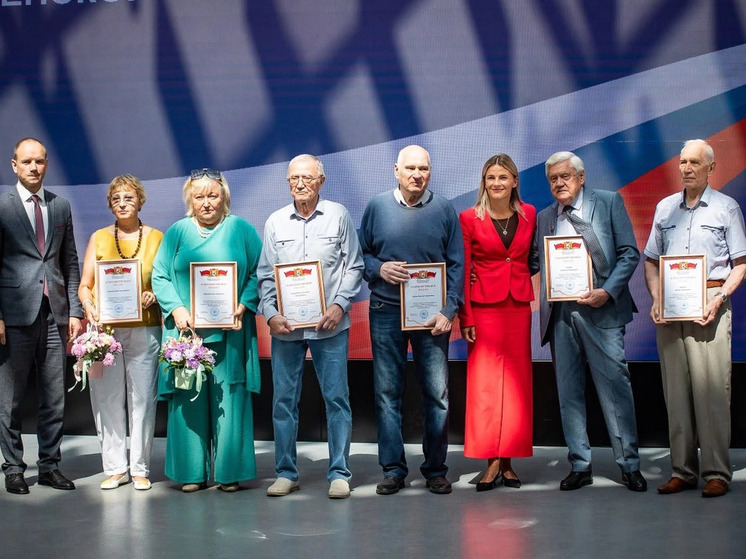 В КВЦ имени Тенишевых состоялось торжественное награждение спортсменов и работников сферы физической культуры