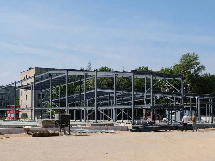 В Смоленской области строят новый бассейн в рамках программы развития спорта