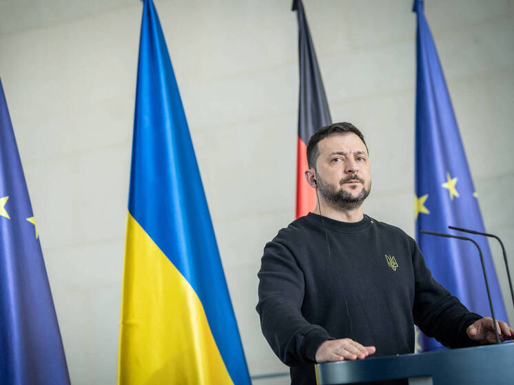 Washington Post: США пока не приглашали Зеленского на встречу Путина и Трампа на Аляске