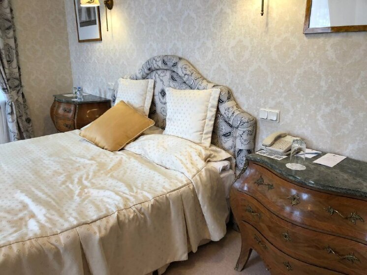 Жителям Хакасии посоветовали заранее бронировать жилье, чтобы сэкономить во время путешествий