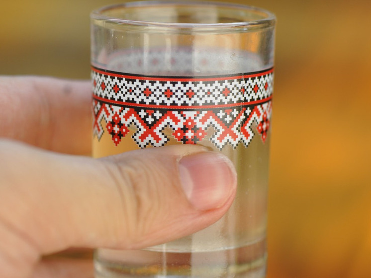 В Бийске водка остается самой дешевой в крае уже третий месяц