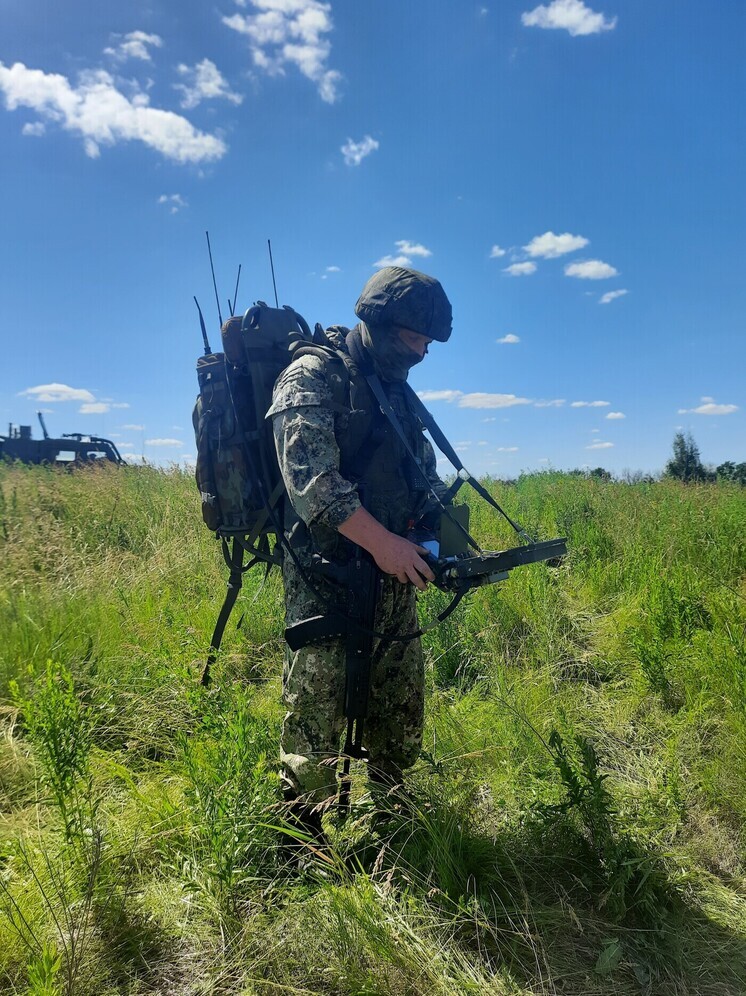 РИА: радикалы ВСУ используют тела сослуживцев для минирования перед отступлением