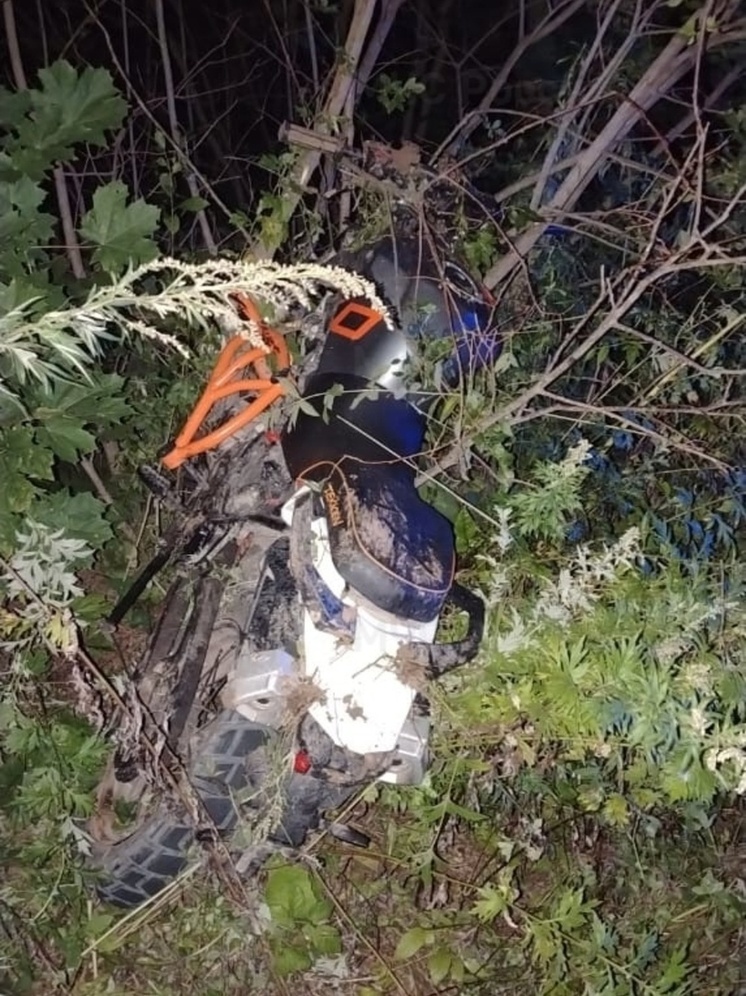 Под Тарусой столкнулись мотоцикл и LADA XRAY