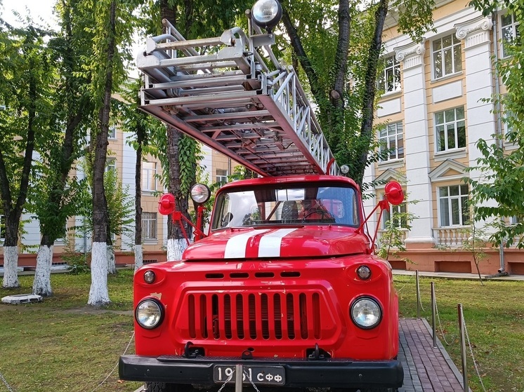 На Химмаше в Екатеринбурге сгорели четыре частных дома