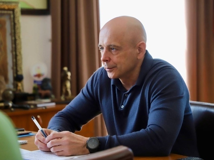 Сергей Сокол поздравил с Днем строителя работников и ветеранов отрасли