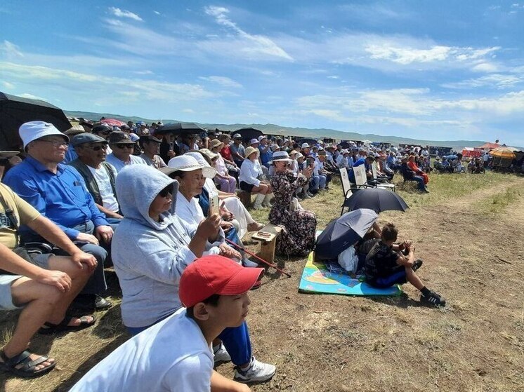 Праздник кумыса в Бурятии собрал более 1000 гостей