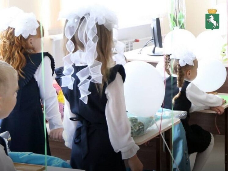 В Томске проходит акция «Собери ребенка в школу!».