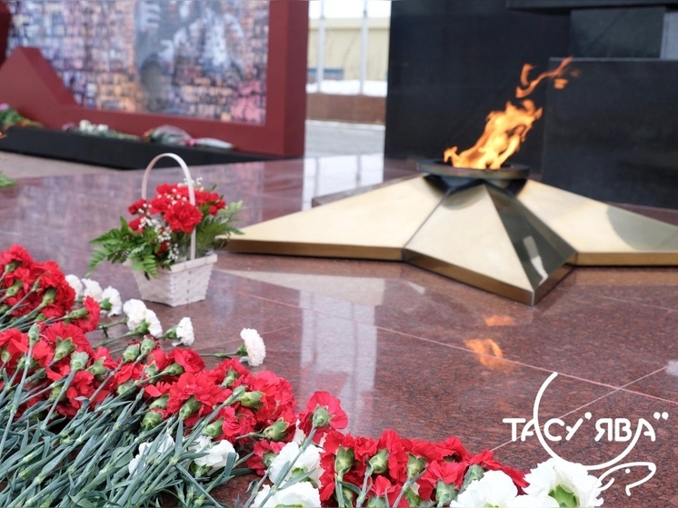 Площадь Памяти в Тазовском закрыли на реконструкцию
