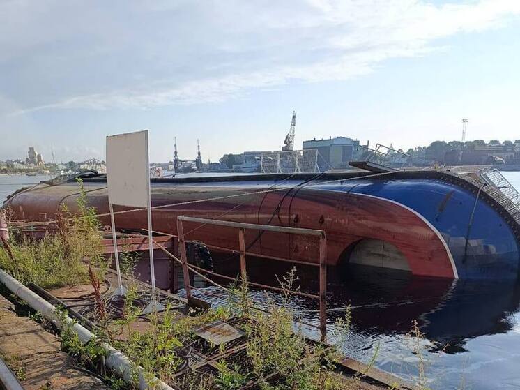 В Петербурге возбудили дело после затопления морского буксира «Капитан Ушаков»