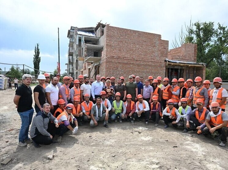 Глава Югры посетил Авдеевку