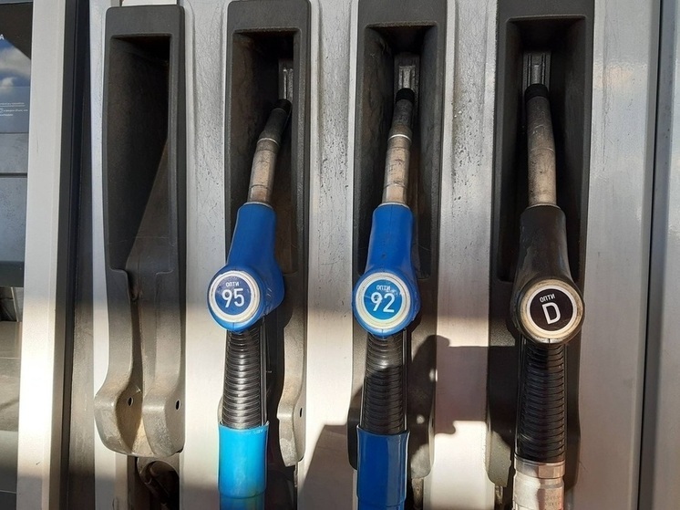 Екатеринбург вошел в ТОП-20 по количеству электрозаправок