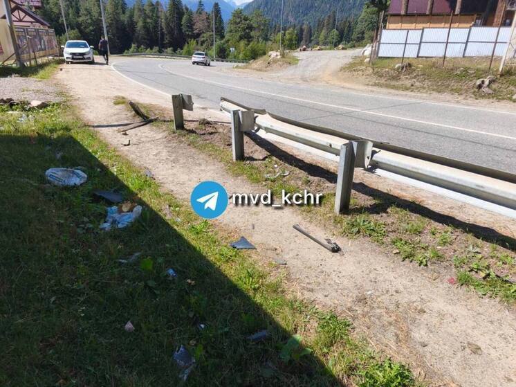 В КЧР четыре человека пострадали в ДТП