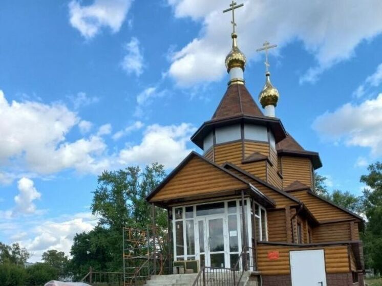 Военные под Курском своими силами возводят храм