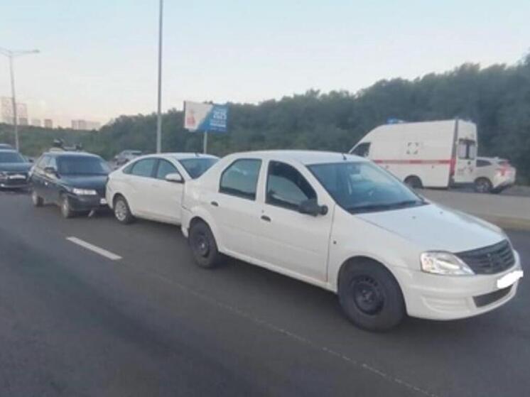 В Самаре в ДТП с 5 машинами на ул. Технической пострадали 3 взрослых и 2 детей