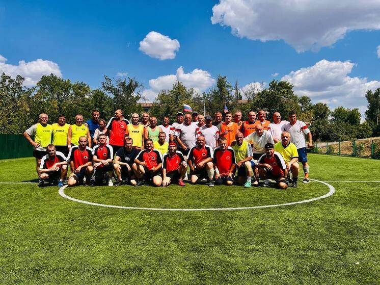 В Тельмановском МО прошёл турнир по мини-футболу среди ветеранов