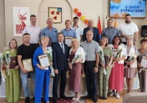 В Российской Федерации во второе воскресенье августа отмечается День строителя