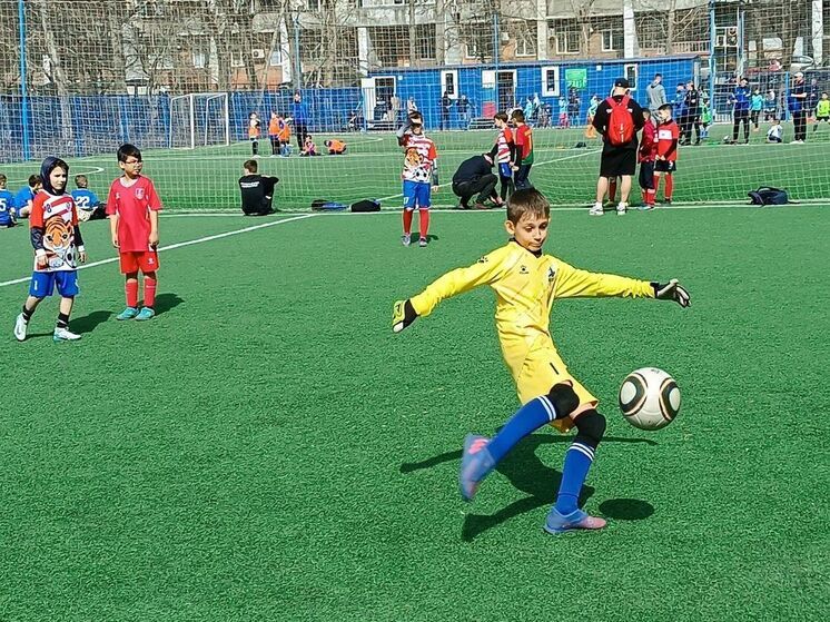 Школа «Динамо» проводит в Новосибирске большой футбольный праздник