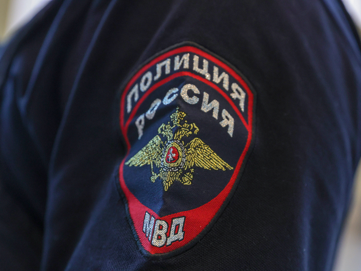 Как стало известно «МК», мужчина выступал в роли посредника между продавцом и коммерческой компанией