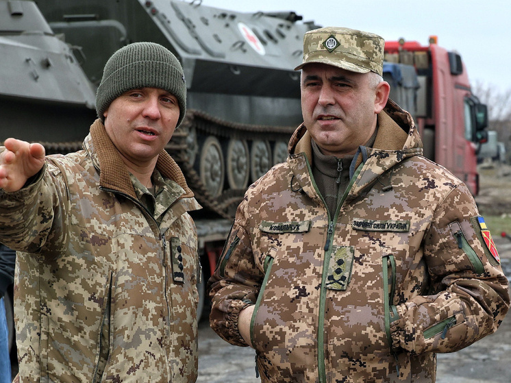 Главнокомандующий украинских войск Александр Сырский открыто заявил о планах Киева нанести новые удары по российской территории