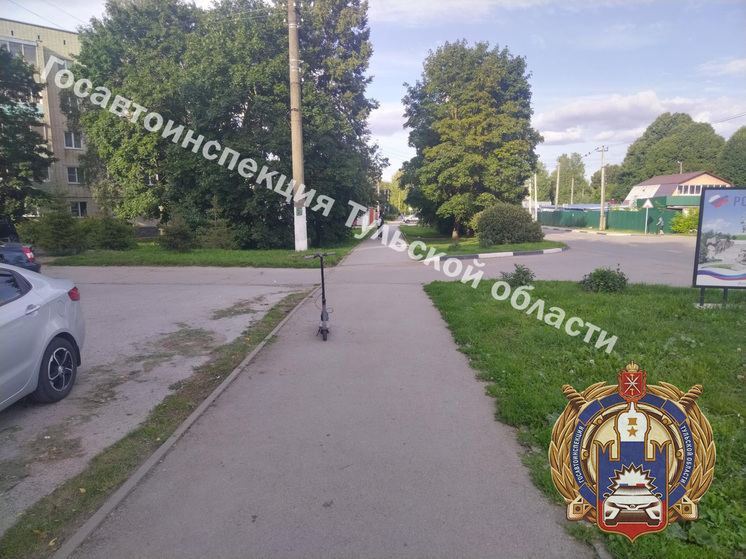 В Плавске электросамокатчик снес пенсионерку на улице Октябрьской