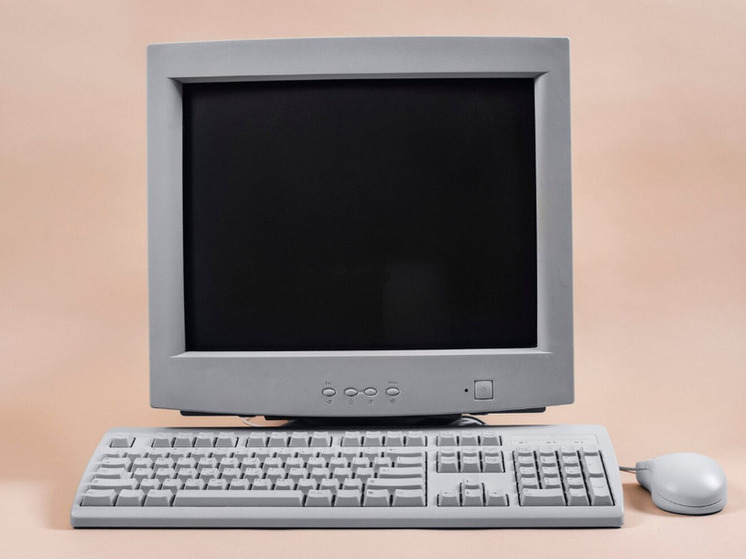 Минчанин потратил пять лет на восстановление редкого компьютера IBM PC из 90-х