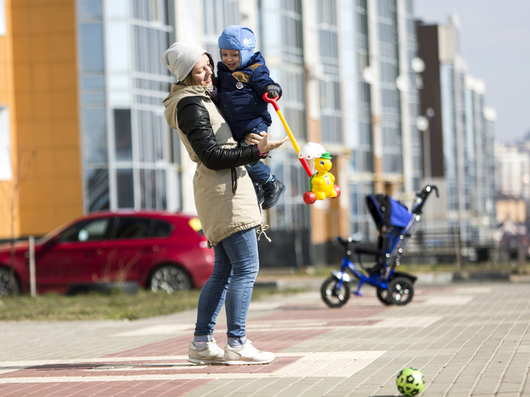 Психолог Мироненко: чтобы занять ребенка, можно добавить в игры образовательные элементы