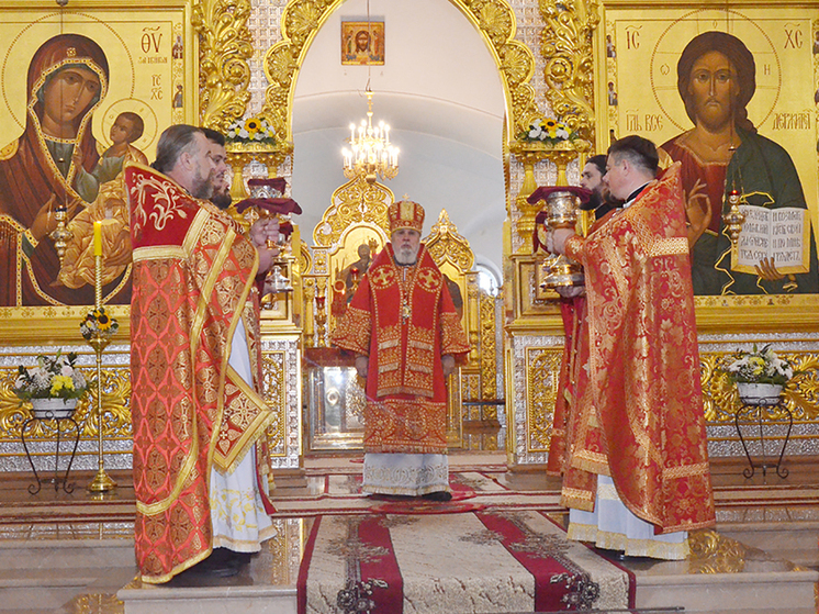 По благословению главы Пермской митрополии Высокопреосвященнейшего Мефодия, митрополита Пермского и Кунгурского, при поддержке губернатора Пермского края, 9 августа на территории Белогорского Свято-Николаевского мужского монастыря состоялся VII всероссийский фестиваль православной культуры «Свет Белогорья»