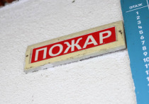 В поселке Лиинахамари произошла трагедия: в одной из квартир случился пожар, и погибли два человека