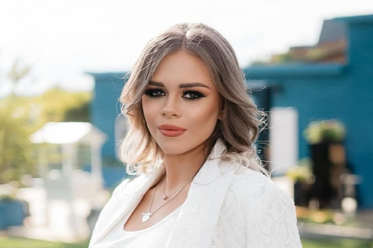 Гимнастка показала нового члена семьи