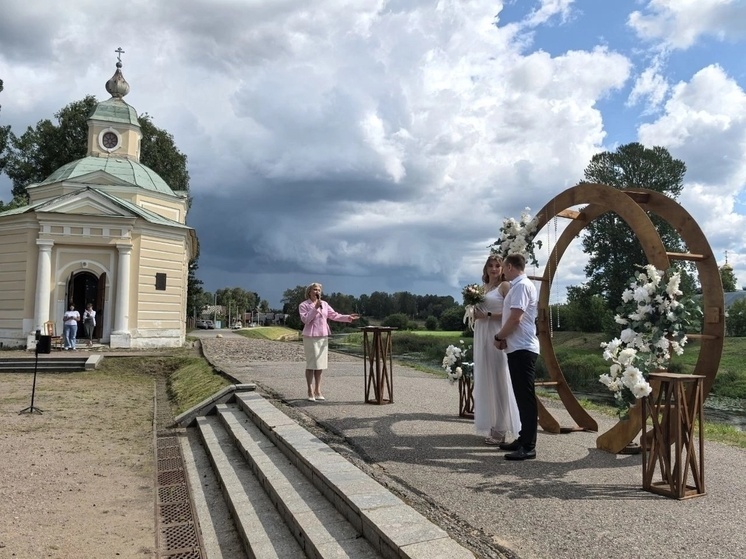 Дом-музей Н. А. Римского-Корсакова пригласил пары на выездную регистрацию брака
