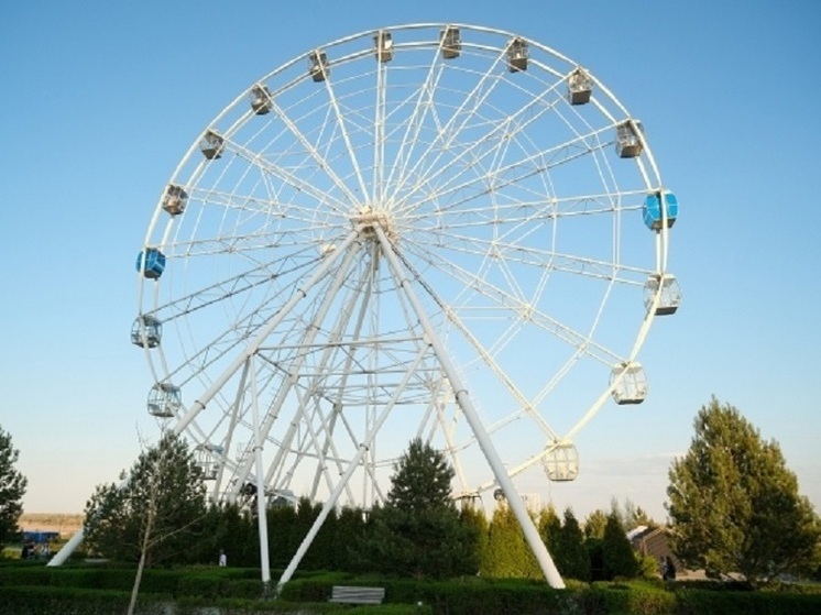 В волгоградском ЦПКиО протестировали «Башню свободного падения»