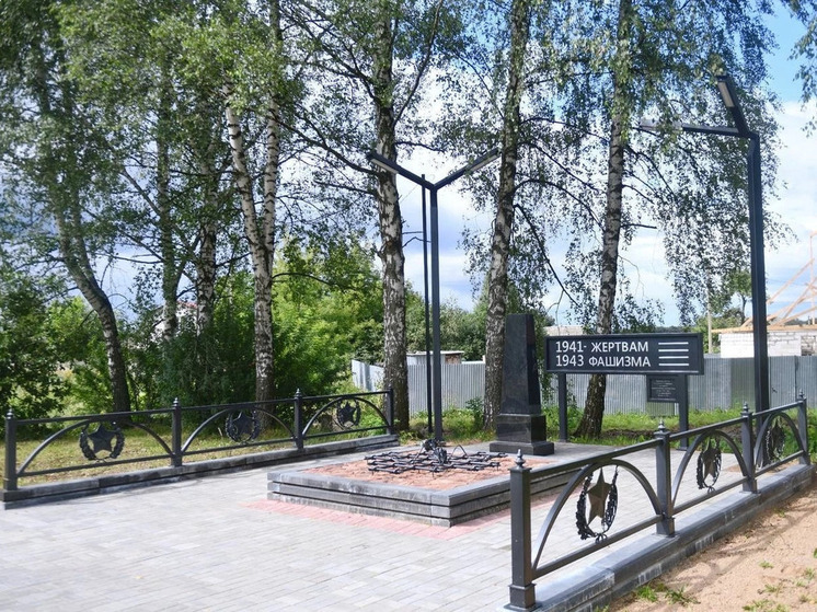 В Смоленской области благоустраивают мемориалы к 80-летию Победы