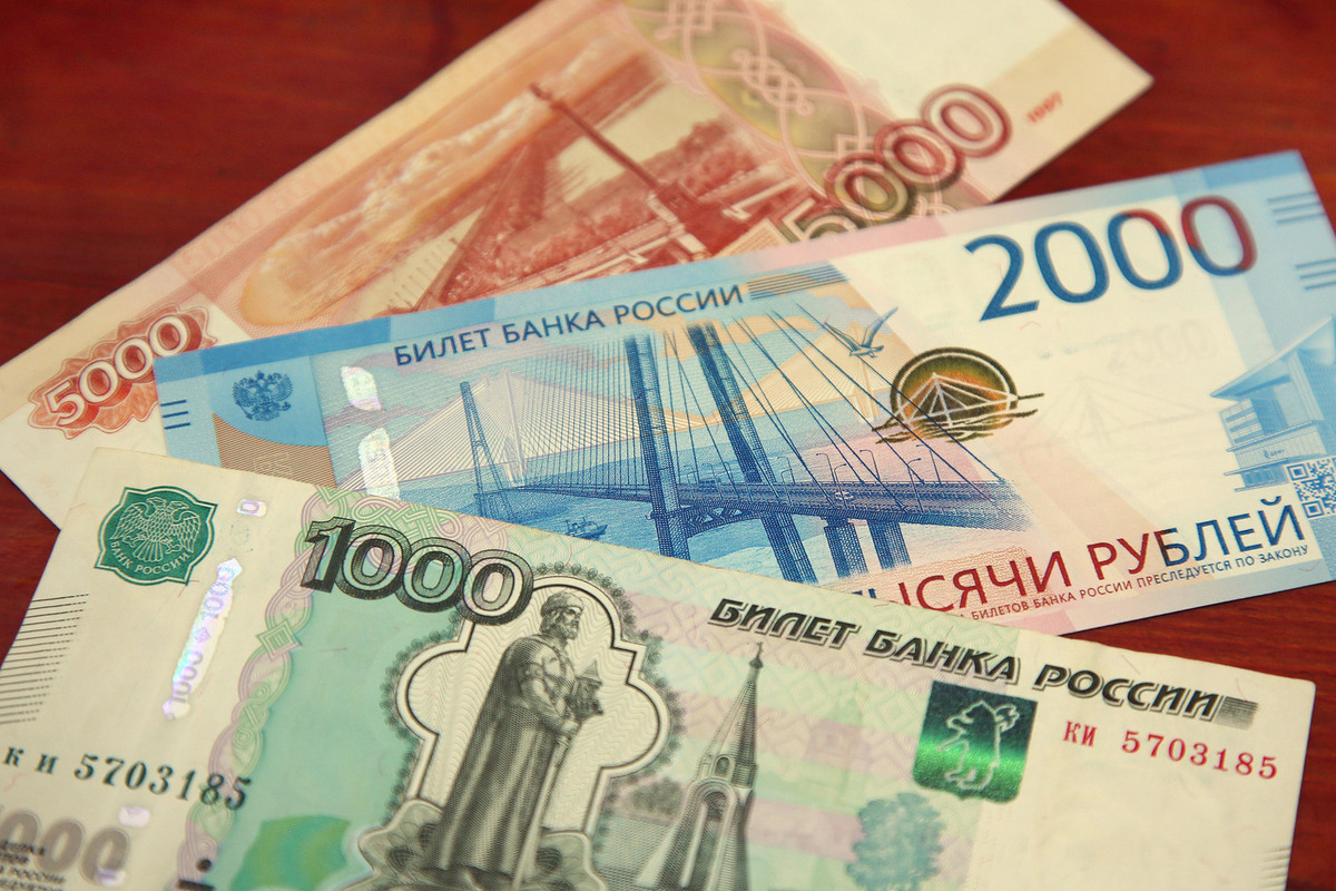 ЦБ объяснил рост спроса на наличные реакцией на отключения мобильного интернета