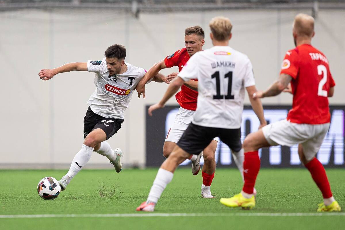 Московское «Торпедо» дома уступило «Спартаку» из Костромы