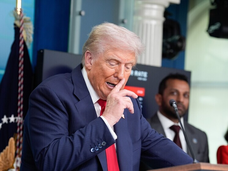 Президент США рассказал подробности встречи с российским коллегой на Аляске