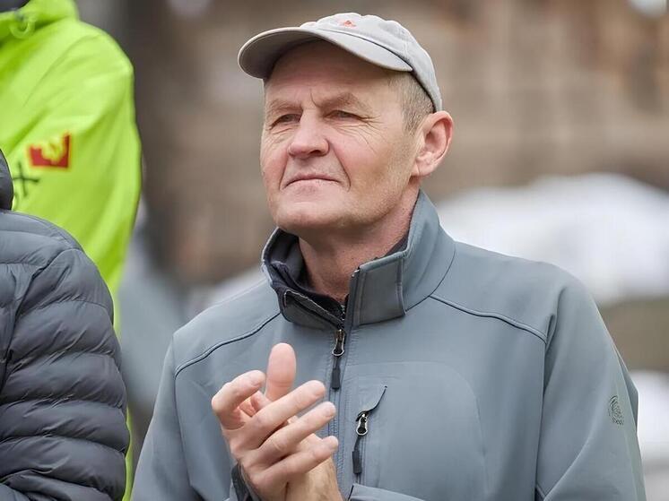 Альпинист из Петербурга Николай Тотмянин скончался после покорения пика Победы