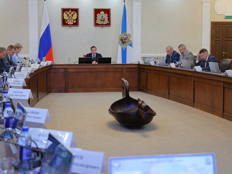 Губернатор Архангельской области распорядился помочь семье погибшего полицейского