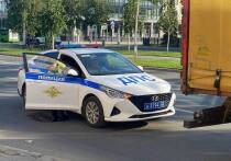 В Бийске на улице Ленина утром 11 августа пассажирский автобус №21 столкнулся с легковым автомобилем. В результате ДТП  травмы получили женщина и 11-летний ребенок. 