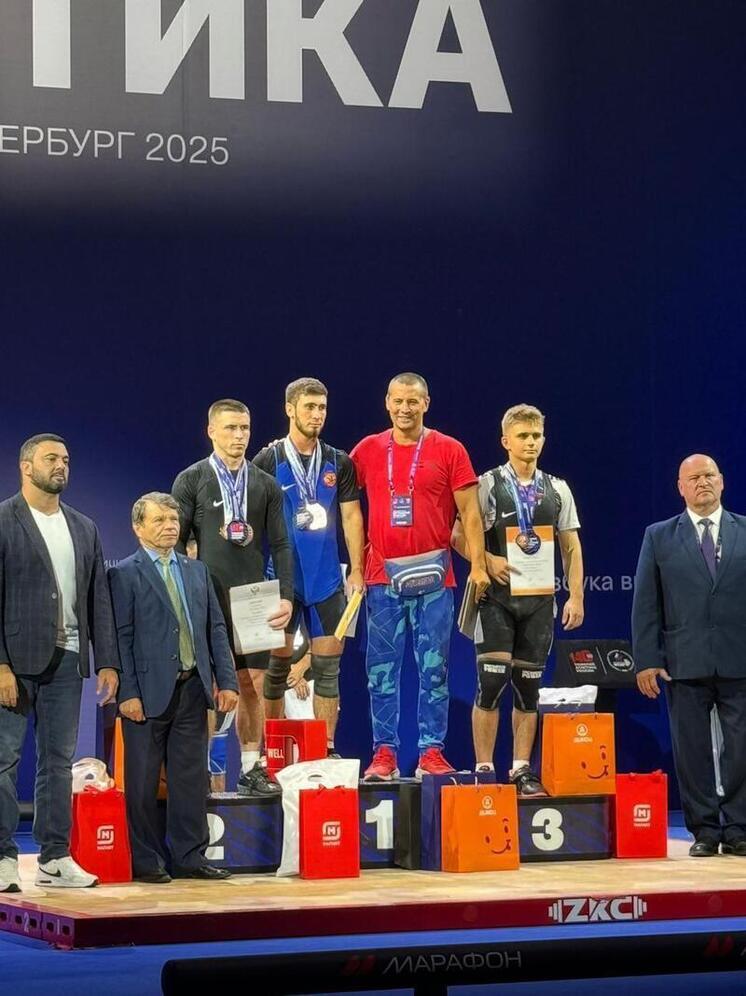 Брянский тяжелоатлет Иван Усов завоевал серебро чемпионата России