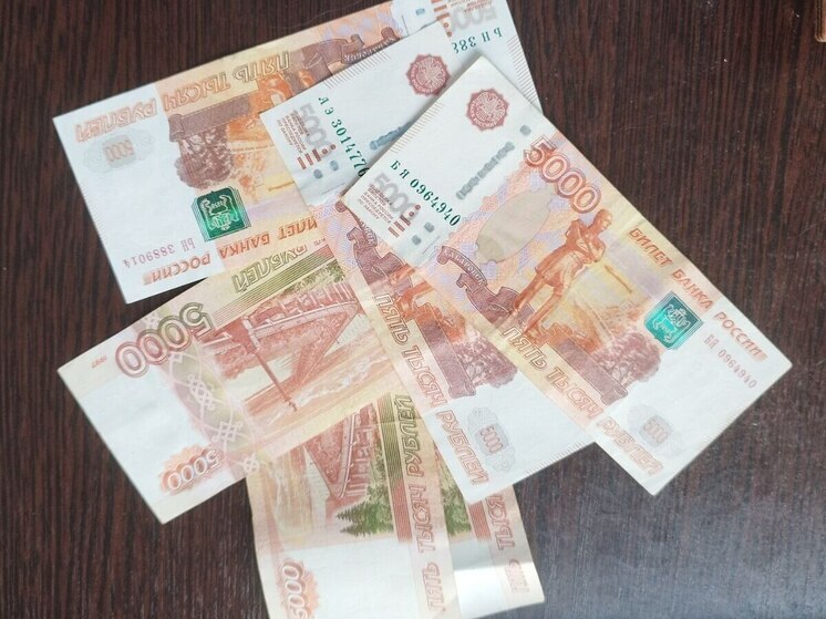 В Мурманской области сотрудница почты отделалась штрафом за кражу денег из сейфа