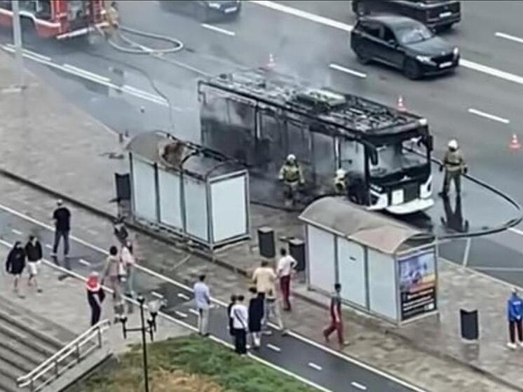 МЧС: при пожаре автобуса в Самаре 12 августа никто не пострадал