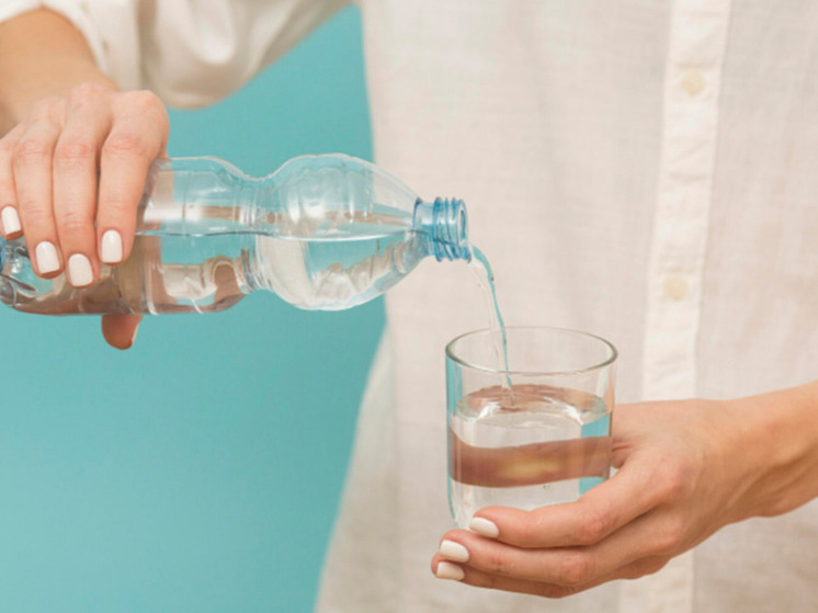 КЧР направило 10 тонн питьевой воды жителям Донбасса